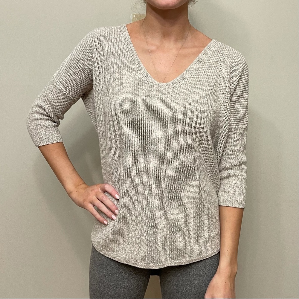 Express Beige V-Neck Doleman 3/4 Sleeve Asymmetrical Hem Knit Top